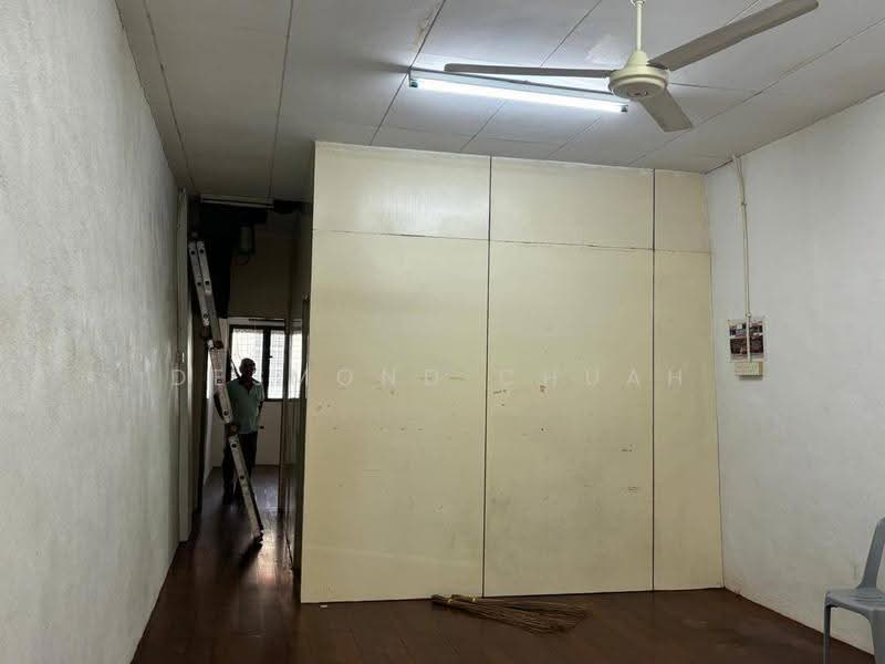 Shop for Rent in George Town (Penang) - Desmond Chuah - Interior - PropertyGuru.com.my