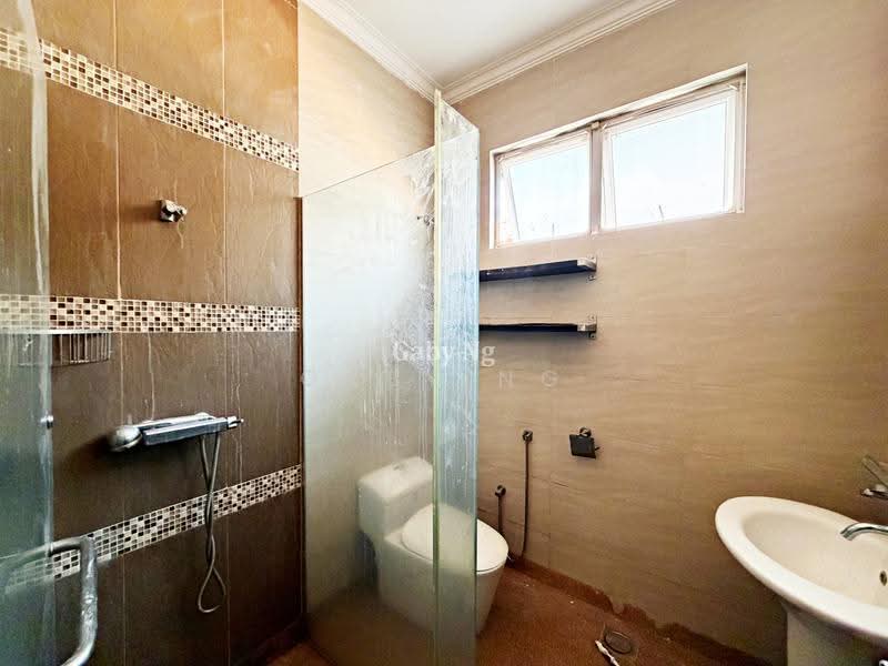 Semi-Detached House for Sale in Beverly Heights (Ampang) - Gaby Ng - Bathroom - PropertyGuru.com.my