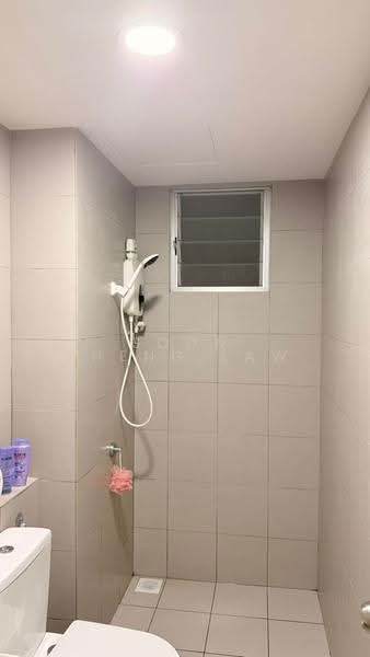 Condominium for Rent at Lakefront Homes - Soon Sheng Law - Bathroom - PropertyGuru.com.my