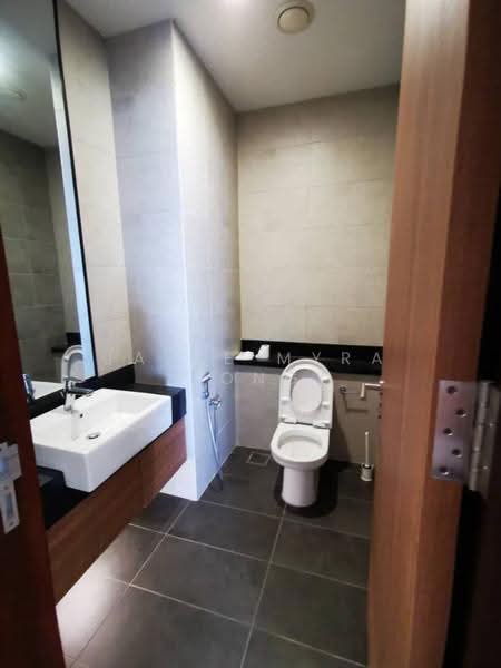 Condominium for Rent at Harrington Suites - Jaime Myra Tong - Bathroom - PropertyGuru.com.my