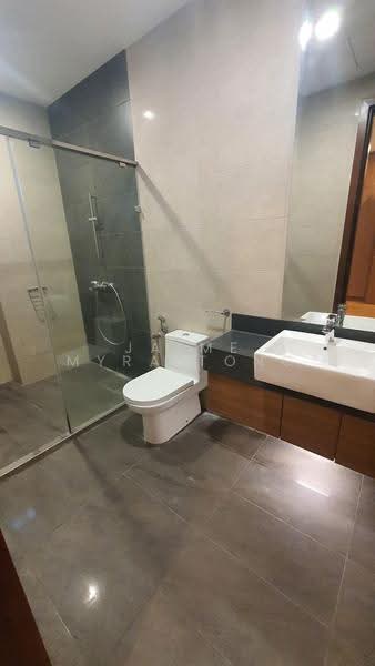 Condominium for Rent at Harrington Suites - Jaime Myra Tong - Bathroom - PropertyGuru.com.my
