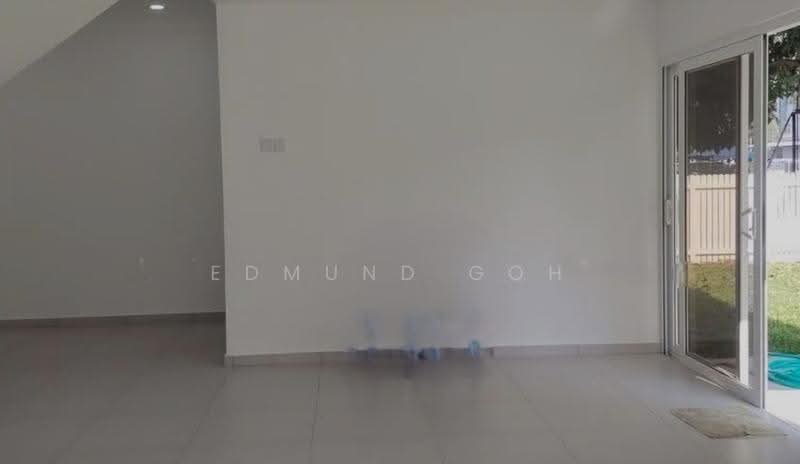 Rumah Teres 2-Tingkat untuk Dijual di Usj 1 (Subang Jaya) - Edmund Goh - Living Room - PropertyGuru.com.my