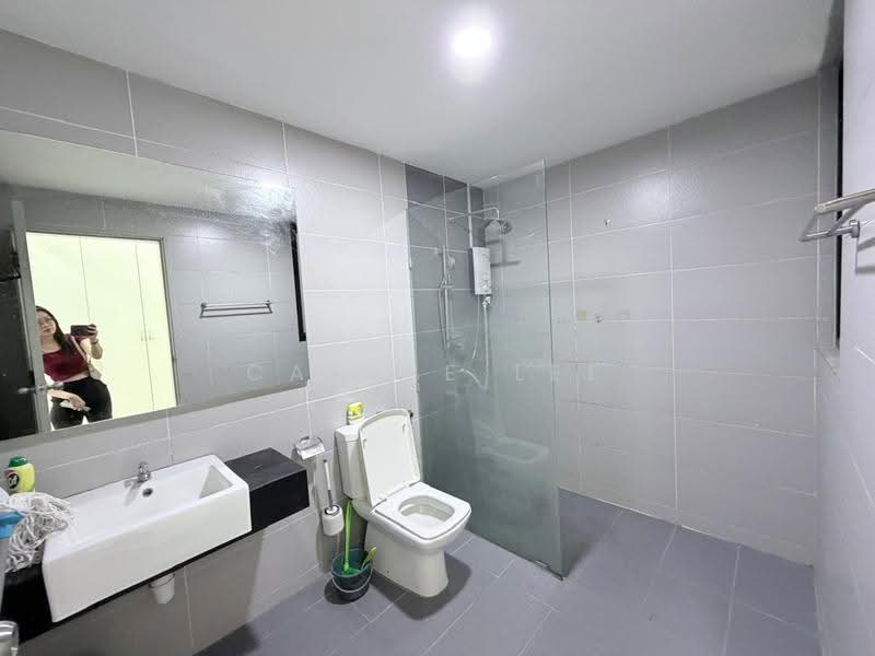 Condominium for Rent at Golden Triangle 2 - Carine Lee - Bathroom - PropertyGuru.com.my