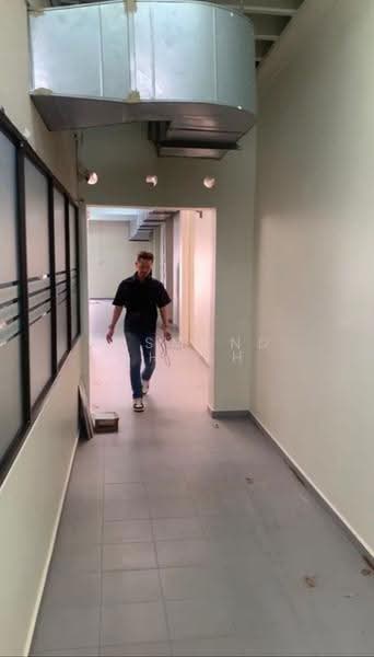 Shop for Rent in George Town (Penang) - Desmond Chuah - Corridor - PropertyGuru.com.my