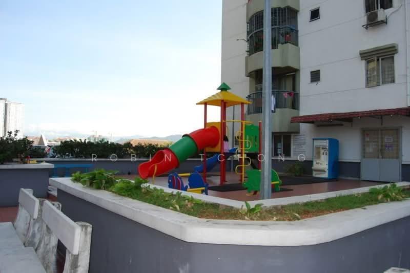 Kondominium untuk Dijual di Pandan Ville Condominium - Robin Tchong - Exterior - PropertyGuru.com.my