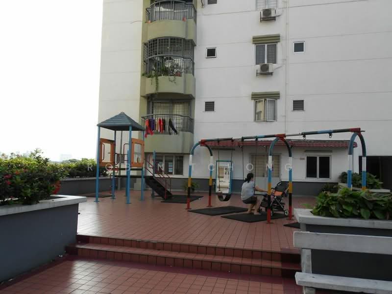 Kondominium untuk Dijual di Pandan Ville Condominium - Robin Tchong - Exterior - PropertyGuru.com.my