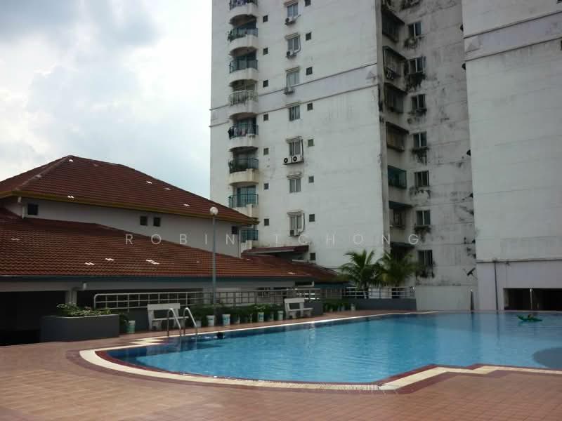 Kondominium untuk Dijual di Pandan Ville Condominium - Robin Tchong - Exterior - PropertyGuru.com.my