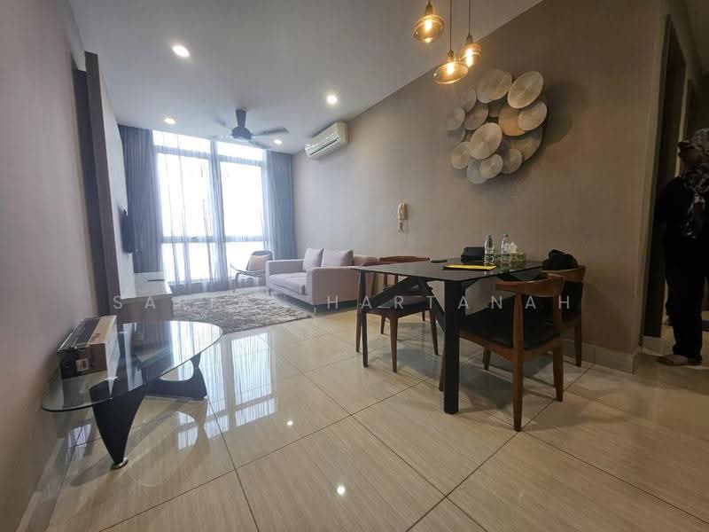 Kediaman Servis untuk Dijual di Serviced Residence @ Shaftsbury Putrajaya - Sariza Hartanah - Living Room - PropertyGuru.com.my