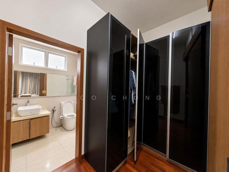Kediaman Servis untuk Dijual di Grandview 360 - Nico Chong - Bathroom - PropertyGuru.com.my