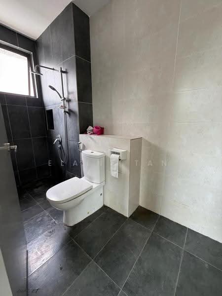 Cluster House for Sale in Shah Alam (Selangor) - Elaine Tan - Bathroom - PropertyGuru.com.my