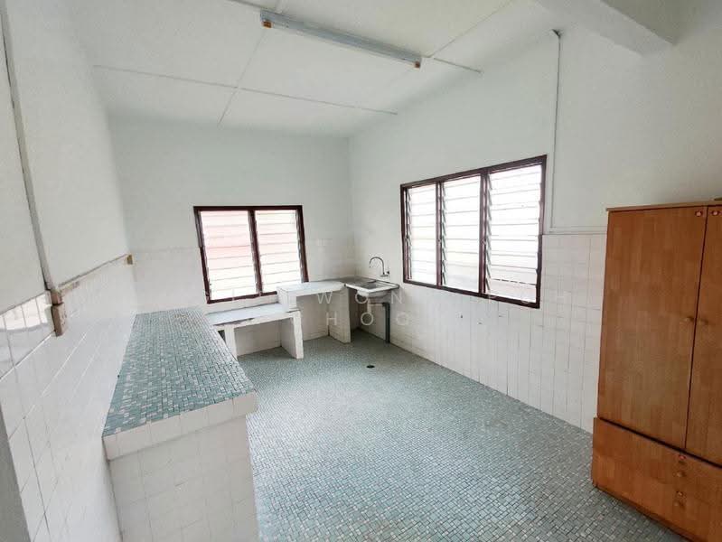 Bungalow House for Rent in Kampung Cheras Baru (Ampang) - Angie Wong Poh Choo - Kitchen - PropertyGuru.com.my