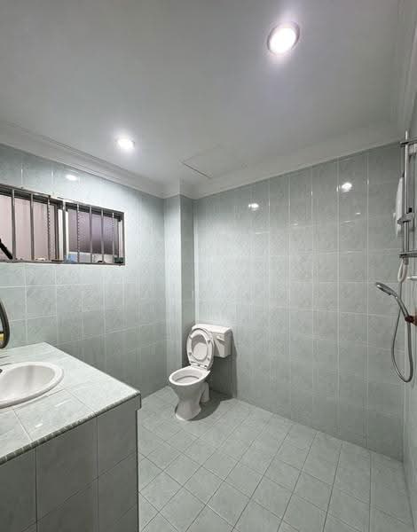 Semi-Detached House for Sale in Taman Mesra Indah (Klang) - John Tee - Bathroom - PropertyGuru.com.my