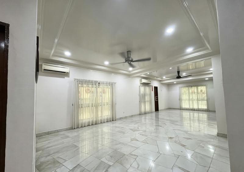 Semi-Detached House for Sale in Taman Mesra Indah (Klang) - John Tee - Living Room - PropertyGuru.com.my