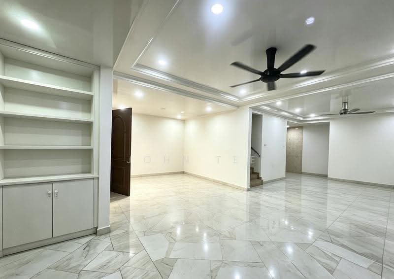 Semi-Detached House for Sale in Taman Mesra Indah (Klang) - John Tee - Living Room - PropertyGuru.com.my