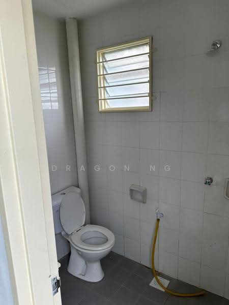 Apartment for Rent at Pangsapuri Kasuarina - DRAGON NG - Bathroom - PropertyGuru.com.my