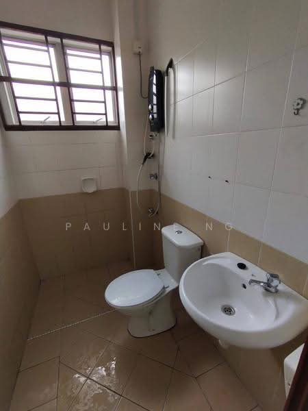 2-storey Terraced House for Rent in Seri Austin (Johor Bahru) - Pauline Ng - Bathroom - PropertyGuru.com.my