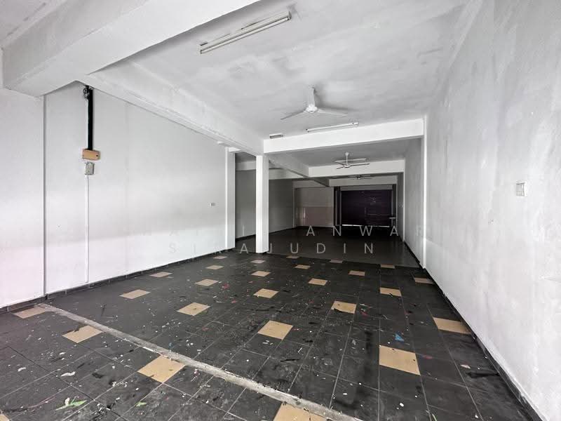 Shop for Rent in Taman Sri Andalas (Klang) - Khairil Anwar Sirajudin - Interior - PropertyGuru.com.my