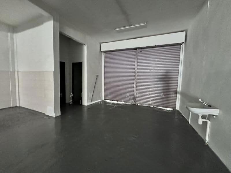 Shop for Rent in Taman Sri Andalas (Klang) - Khairil Anwar Sirajudin - Interior - PropertyGuru.com.my