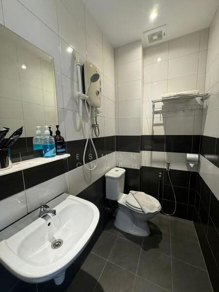 Hotel / Resort for Sale in George Town (Penang) - Desmond Chuah - Bathroom - PropertyGuru.com.my