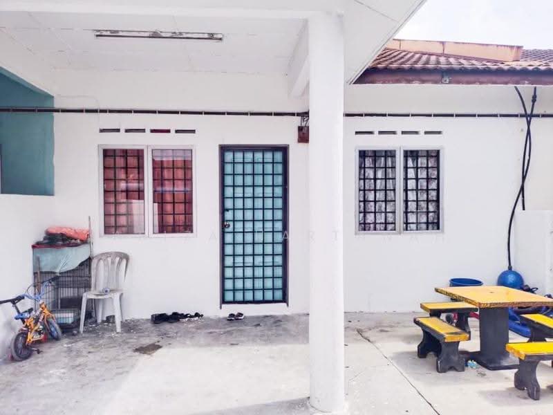 Rumah Teres untuk Dijual di Taman Banting Baru (Banting) - Sariza Hartanah - Exterior - PropertyGuru.com.my