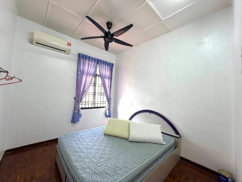 2-storey Terraced House for Sale in Bukit Indah (Iskandar Puteri (Nusajaya)) - Karl Lim - Bedroom - PropertyGuru.com.my