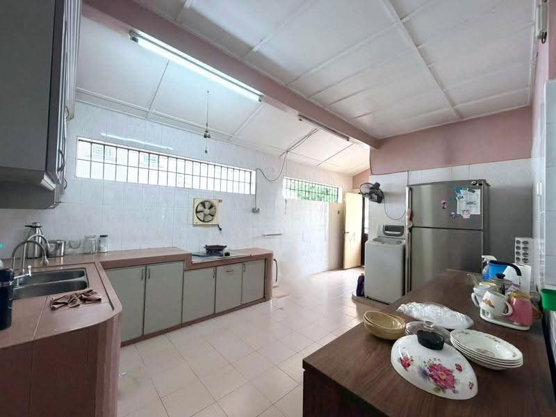 2-storey Terraced House for Sale in Bukit Indah (Iskandar Puteri (Nusajaya)) - Karl Lim - Kitchen - PropertyGuru.com.my