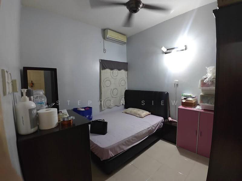 2.5-storey Terraced House for Sale in Panorama Lapangan Perdana (Ipoh) - Stephen Siew - Bedroom - PropertyGuru.com.my