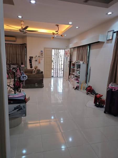 2.5-storey Terraced House for Sale in Panorama Lapangan Perdana (Ipoh) - Stephen Siew - Living Room - PropertyGuru.com.my