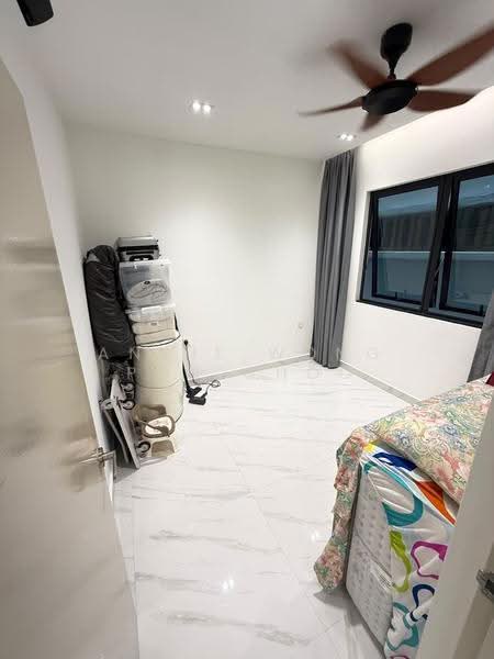 Service Residence for Sale at V Residence 2 @ Sunway Velocity - Angie Wong Poh Choo - Bedroom - PropertyGuru.com.my
