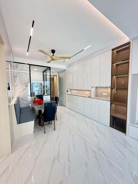 Service Residence for Sale at V Residence 2 @ Sunway Velocity - Angie Wong Poh Choo - Dining Room - PropertyGuru.com.my