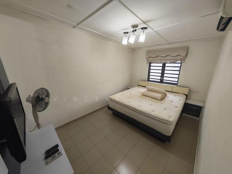 2-storey Terraced House for Rent in Taman Gamelan (Menglembu) - Vincent Chin - Bedroom - PropertyGuru.com.my