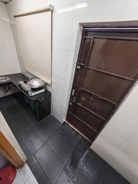 2-storey Terraced House for Rent in Taman Gamelan (Menglembu) - Vincent Chin - Kitchen - PropertyGuru.com.my