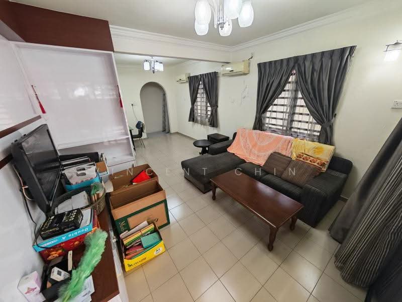 2-storey Terraced House for Rent in Taman Gamelan (Menglembu) - Vincent Chin - Living Room - PropertyGuru.com.my