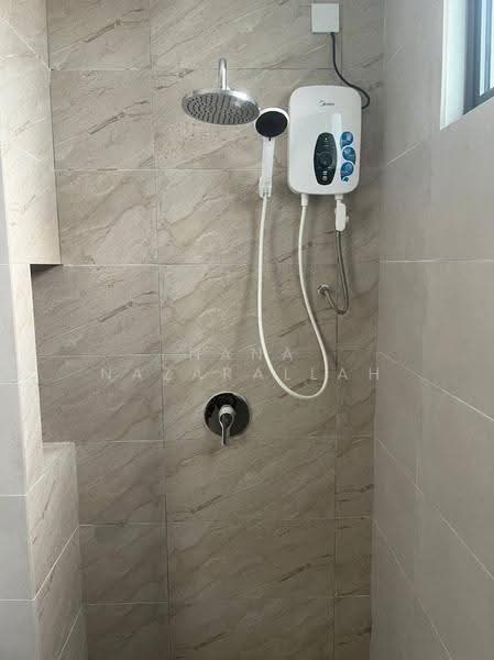 Condominium for Sale at The Holmes 2 - Nana Nazarallah - Bathroom - PropertyGuru.com.my