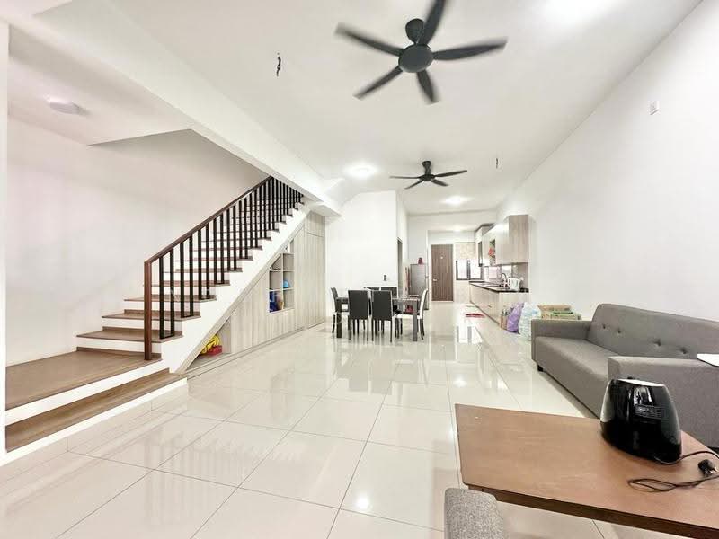 2-storey Terraced House for Rent in Elmina (Shah Alam) - Norhafiz Bin Mohd Nor - Living Room - PropertyGuru.com.my