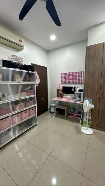Service Residence for Sale at D'Secret Garden (Pangsapuri Kempas Indah) - Ben Foo - Study - PropertyGuru.com.my
