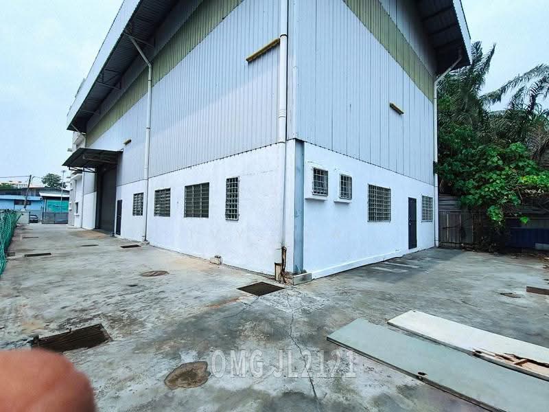Semi-D Factory for Rent in Klang (Selangor) - Ivy Por - Exterior - PropertyGuru.com.my