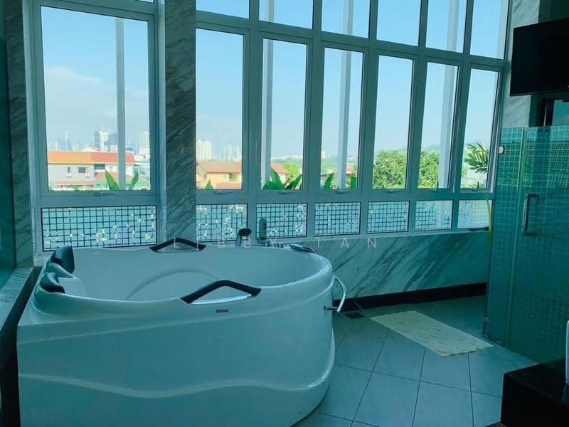 Rumah Banglo untuk Dijual di Ampang Jaya (Ampang) - Libby Tan - Bathroom - PropertyGuru.com.my