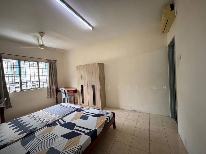Kondominium untuk Dijual di Angkasa Condominiums - Nana Nazarallah - Bedroom - PropertyGuru.com.my