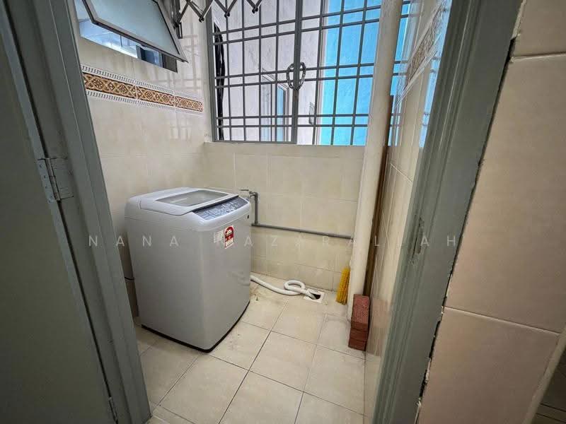 Kondominium untuk Dijual di Angkasa Condominiums - Nana Nazarallah - Interior - PropertyGuru.com.my