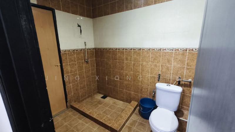 Rumah Teres 2-Tingkat untuk Dijual di Saujana Puchong (Puchong) - Jing Xiong Lim - Bathroom - PropertyGuru.com.my