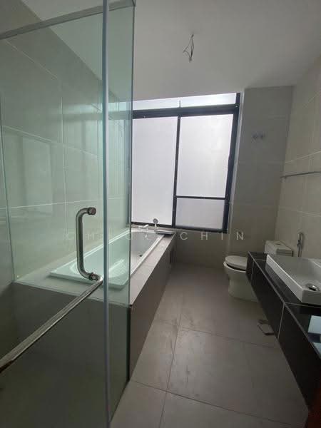 2-storey Terraced House for Sale in Puteri Harbour (Iskandar Puteri (Nusajaya)) - Chloe Chin - Bathroom - PropertyGuru.com.my