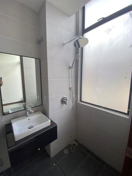 2-storey Terraced House for Sale in Puteri Harbour (Iskandar Puteri (Nusajaya)) - Chloe Chin - Bathroom - PropertyGuru.com.my