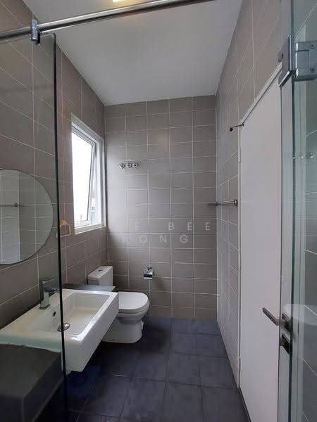 Semi-Detached House for Sale in Cyberjaya (Selangor) - Tee Bee Yong - Bathroom - PropertyGuru.com.my