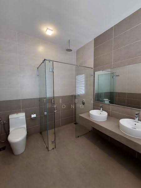 Semi-Detached House for Sale in Cyberjaya (Selangor) - Tee Bee Yong - Bathroom - PropertyGuru.com.my