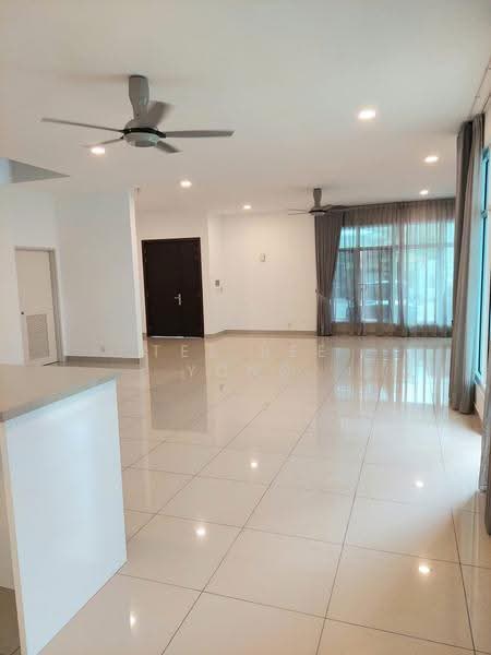 Semi-Detached House for Sale in Cyberjaya (Selangor) - Tee Bee Yong - Living Room - PropertyGuru.com.my