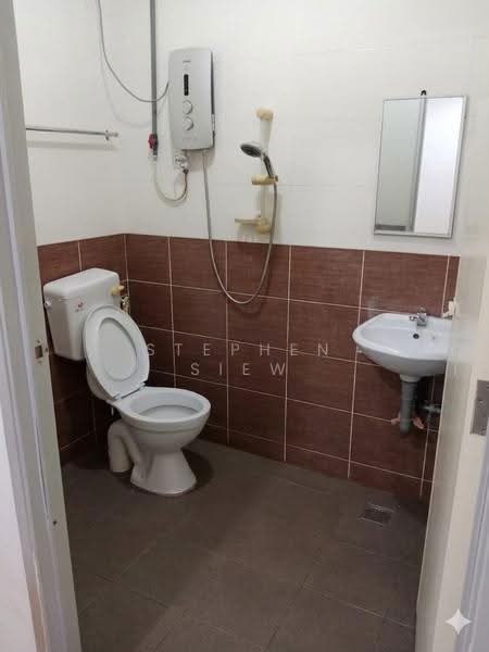 2-storey Terraced House for Sale in Taman Arkid (Menglembu) - Stephen Siew - Bathroom - PropertyGuru.com.my