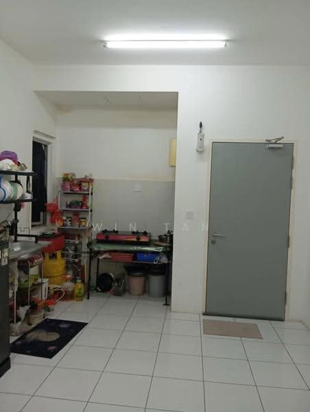 Pangsapuri untuk Dijual di Camellia Residence - Win Tan - Kitchen - PropertyGuru.com.my