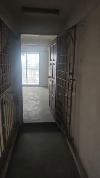Apartment for Sale at Teratai Mewah Apartment Block 15,17,19,21 - Lily Yeap - Corridor - PropertyGuru.com.my