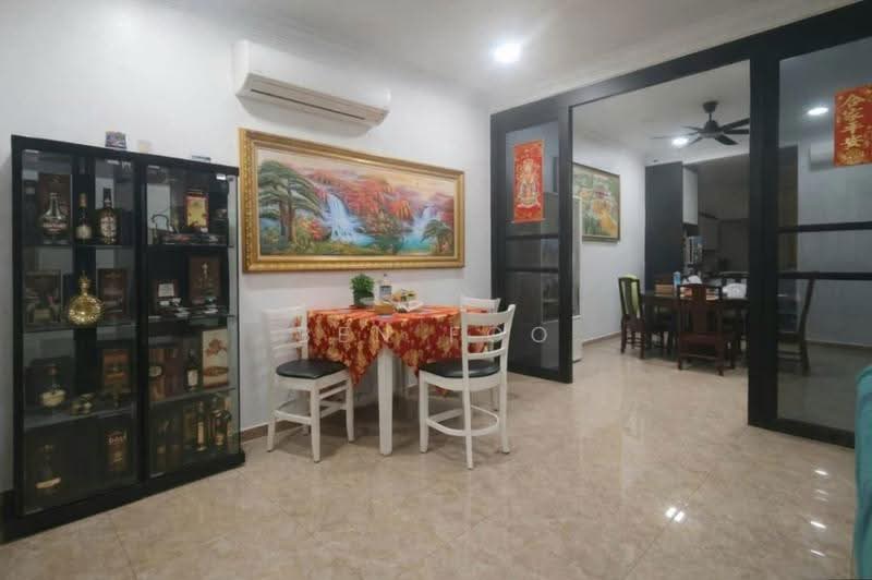 2-storey Terraced House for Sale in Taman Seri Austin (Tebrau) - Ben Foo - Dining Room - PropertyGuru.com.my